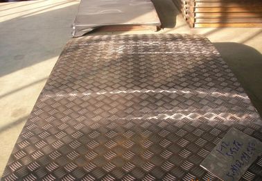 China Alloy Embossed Aluminum Sheet 5 Bars for Bus 5.2mm Thickness supplier