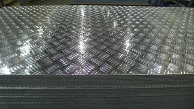 China 3003 5052 5083 6061 Hot Rolled Aluminum Tread Plate Diamond Plate Sheets and Coil supplier
