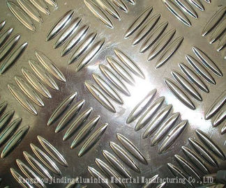 China Aluminum Checquered Plates Diamond /5 bars pattern with paper interleveled  1100 1050 3003 5052 5083 for car ,step ,ship supplier